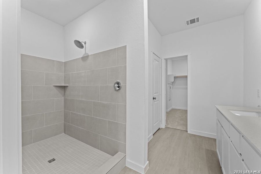 Furnished interior view inside a new home in Espada, San Antonio (Image 12).