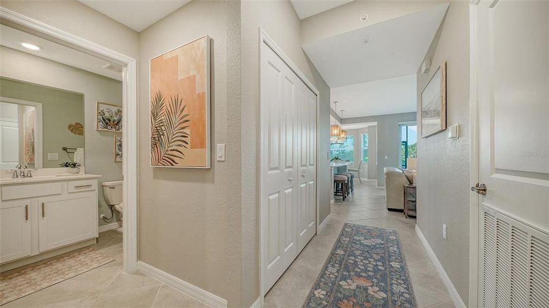 Furnished interior view inside a new home in , Venice (Image 11).