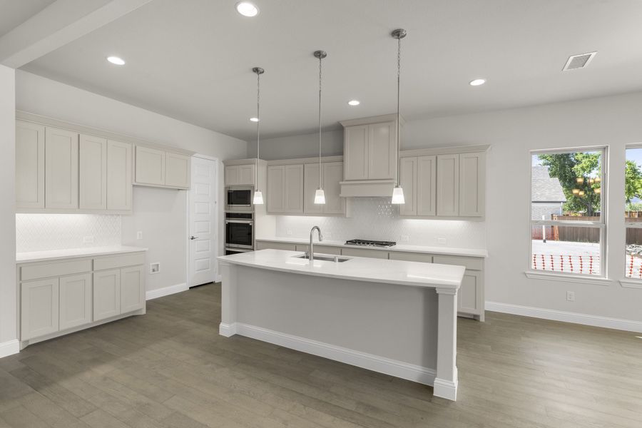 Furnished interior view inside a new home in Lake Shore Village, Rowlett (Image 8).
