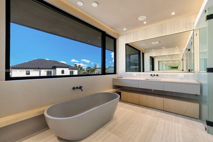 Furnished interior view inside a new home in , Fort Lauderdale (Image 18).