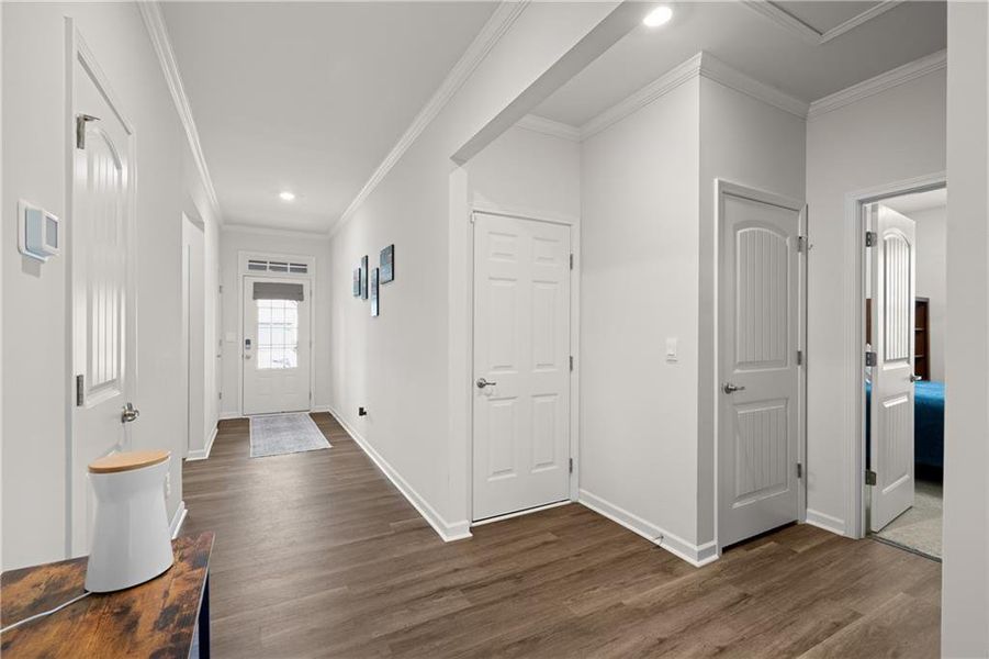 Spacious, unfurnished interior of a new home in Lost Creek, Dallas (Image 23).