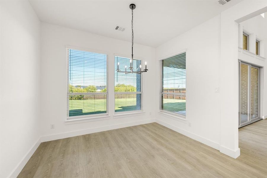 516 Burtin- Dining-1