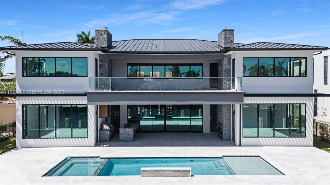 Exterior details and patio area of a home in , Fort Lauderdale (Image 10).