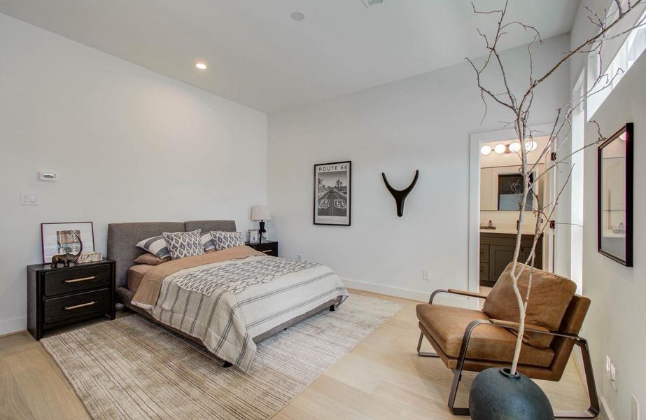 The Studio features a full kitchenette, stacked washer/dryer, with its own seperate door The Studio features a full kitchenette, stacked washer/dryer, with its own seperate door