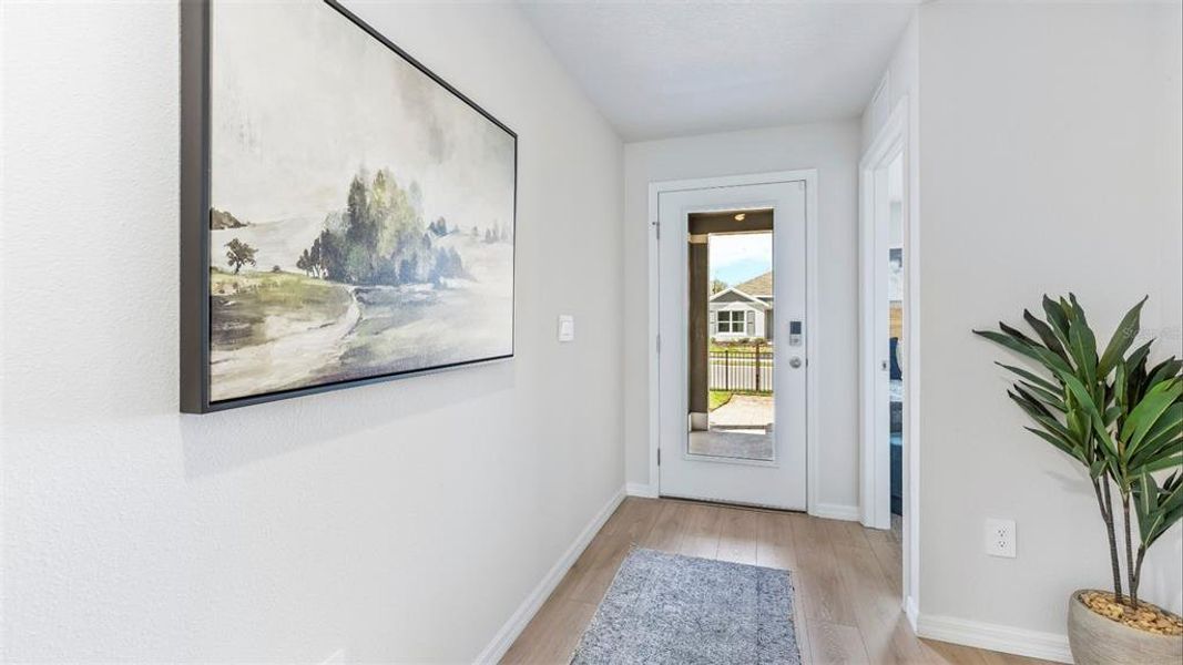 Image 15 of a home in Oakfield Lakes.