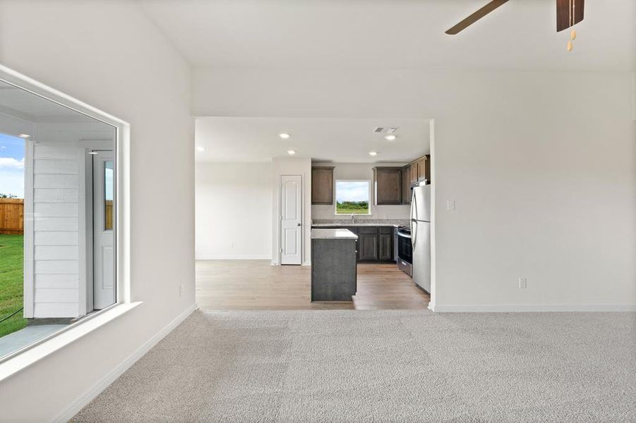 Spacious, unfurnished interior of a new home in Cresson Estates, Cresson (Image 8).