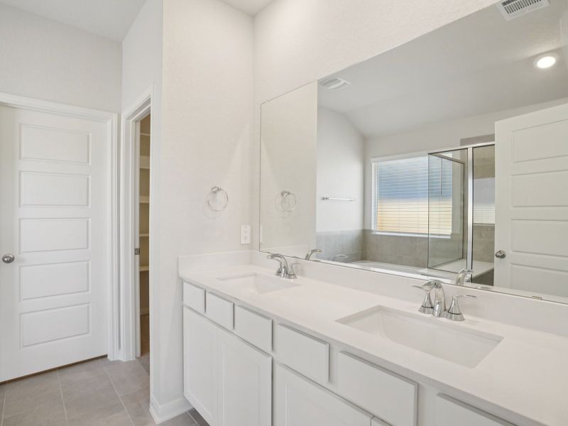 Furnished interior view inside a new home in Arcadia Ridge - Classic Series, San Antonio (Image 8).