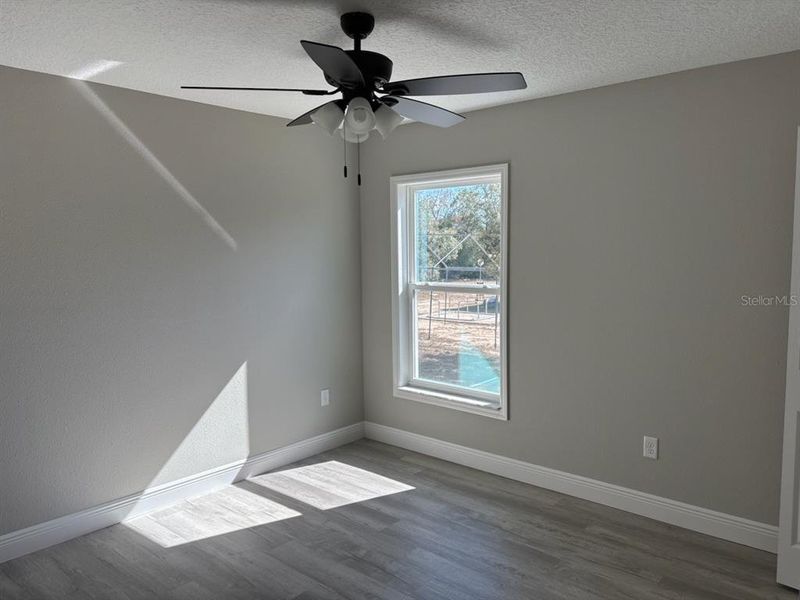 Spacious, unfurnished interior of a new home in , Citrus Springs (Image 13).