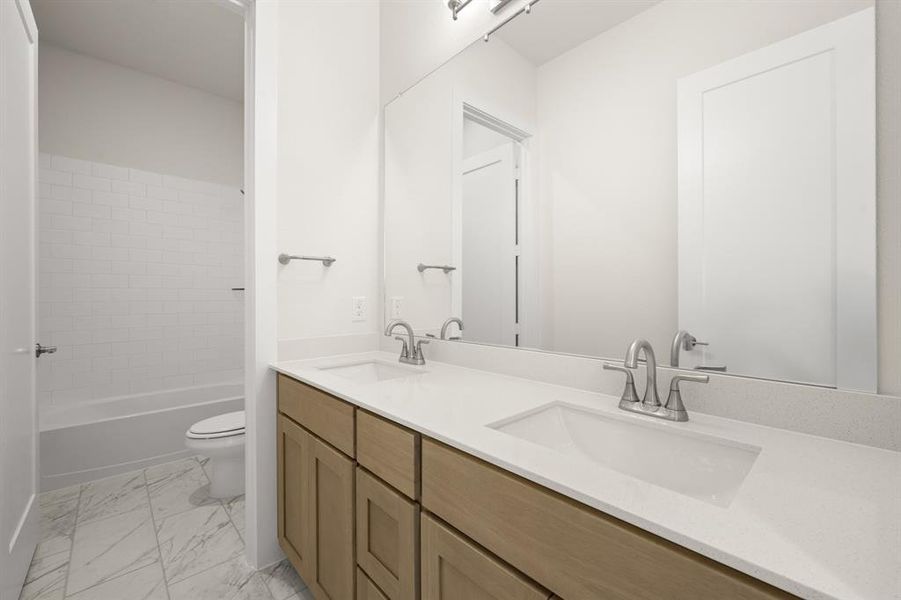 112 Aiden- Bathroom-9125 112 Aiden- Bathroom-9125