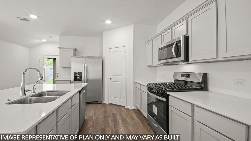 Furnished interior view inside a new home in Venetian Pines, Conroe (Image 3).