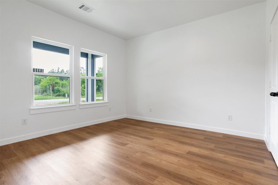 Spacious, unfurnished interior of a new home in , Splendora (Image 21).