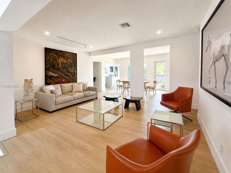 Furnished interior view inside a new home in , Fort Lauderdale (Image 10).