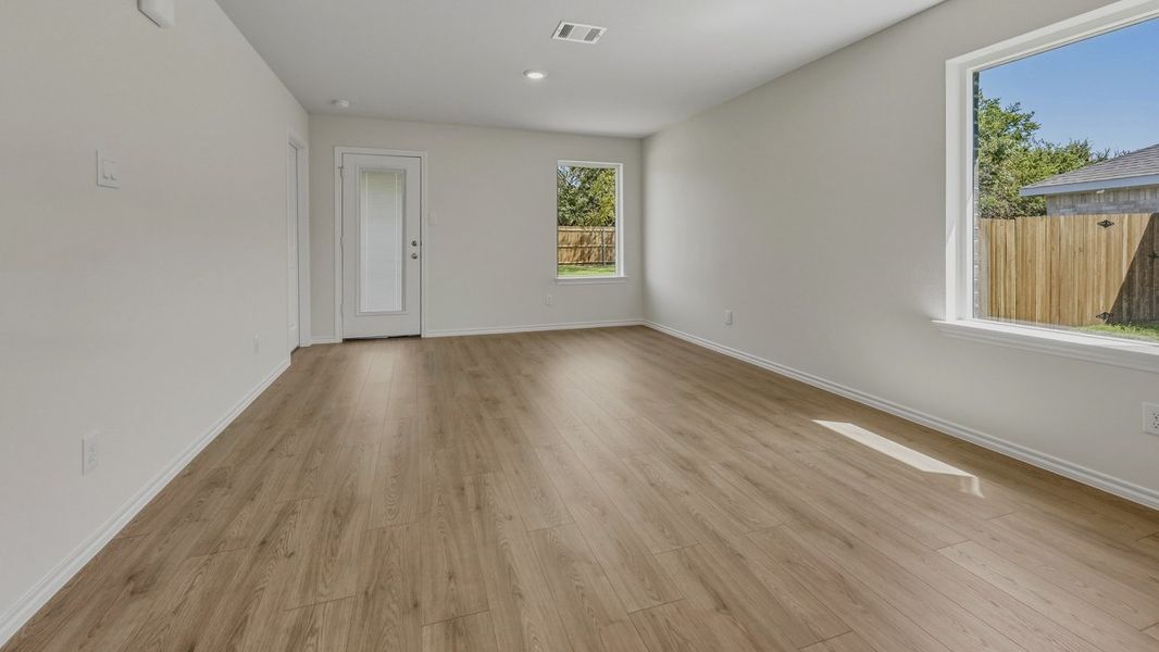 Spacious, unfurnished interior of a new home in Asher Oaks, Bonham (Image 6). Spacious, unfurnished interior of a new home in Asher Oaks, Bonham (Image 6).