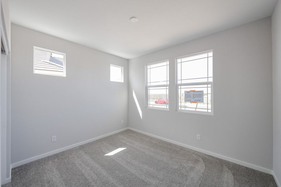A room with windows.