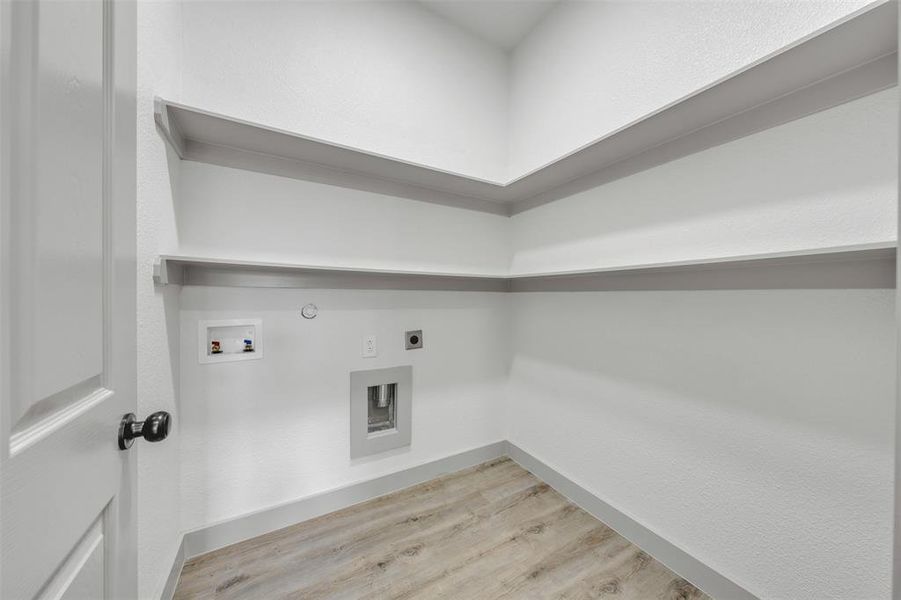 Spacious, unfurnished interior of a new home in , Dallas (Image 24). Spacious, unfurnished interior of a new home in , Dallas (Image 24).