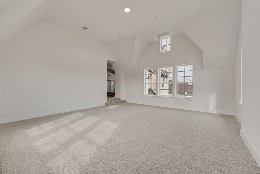 Spacious, unfurnished interior of a new home in Providence Cove, McKinney (Image 25).