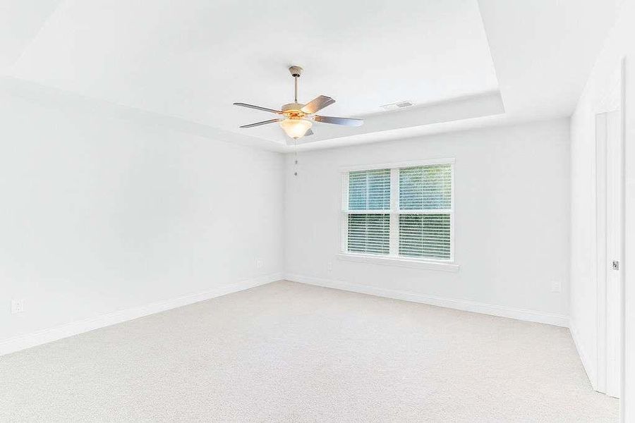 Spacious, unfurnished interior of a new home in Waters Edge, Mansfield (Image 14).