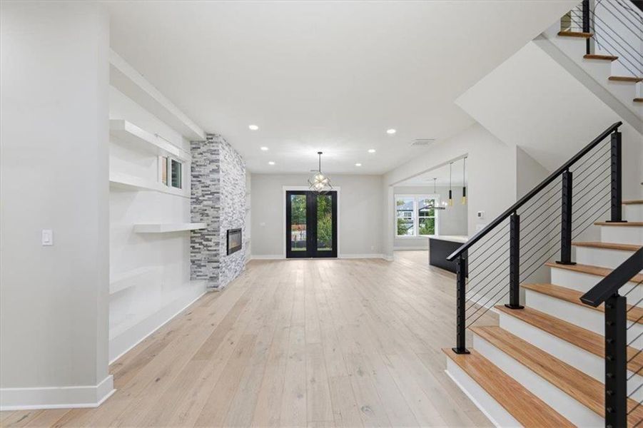 Spacious, unfurnished interior of a new home in , Acworth (Image 36).