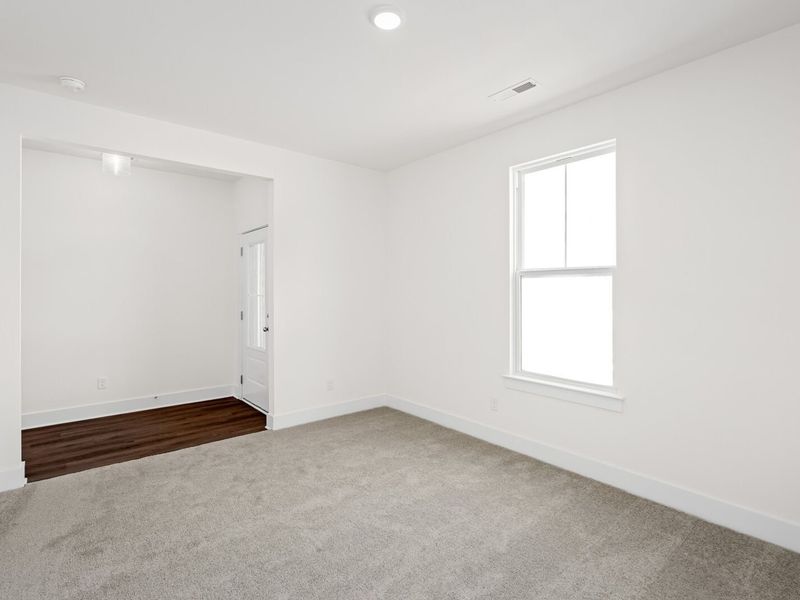 Spacious, unfurnished interior of a new home in Woods Crossing, Gallatin (Image 21).