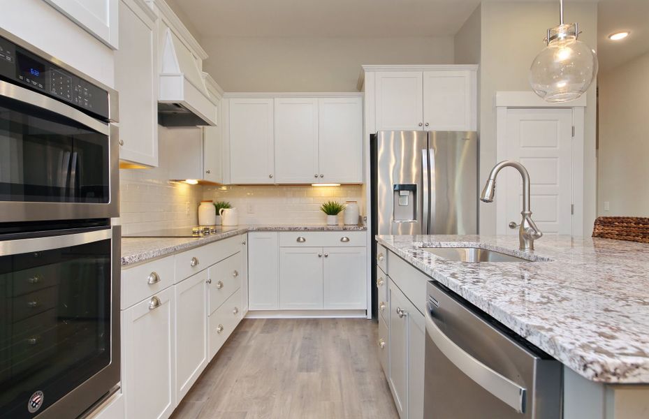 Representative furnished interior of a home built from the Sweetgrass by Pulte Homes in Long Savanna, Charleston (Image 16).
