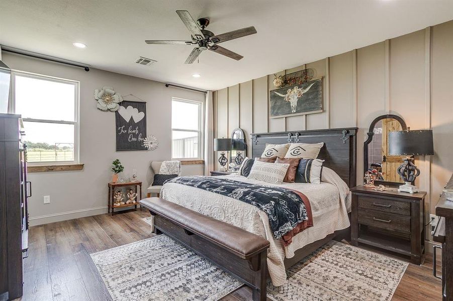 Furnished interior view inside a new home in , Blum (Image 32).