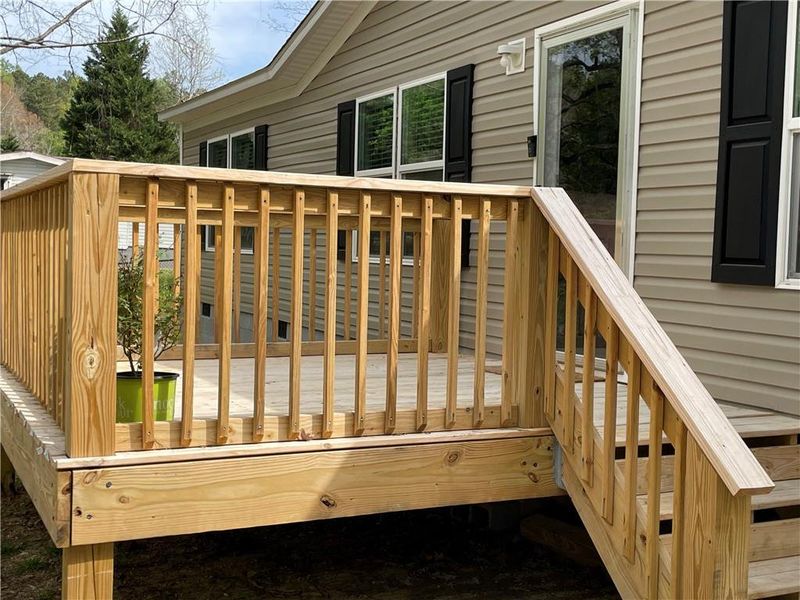 Exterior details and patio area of a home in , Carrollton (Image 34).