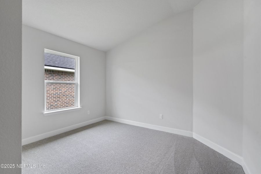 Spacious, unfurnished interior of a new home in Shadow Crest at Rolling Hills, Green Cove Springs (Image 17).