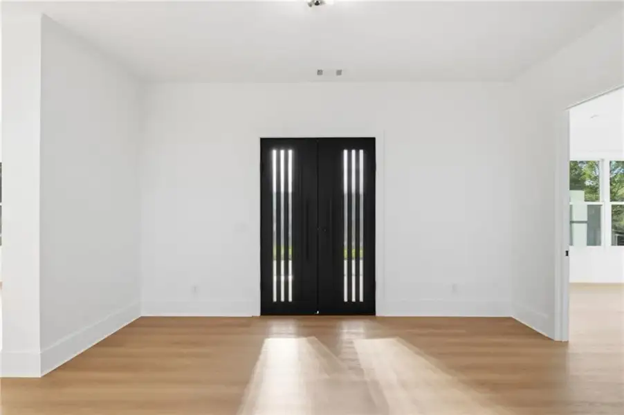 Spacious, unfurnished interior of a new home in , Cumming (Image 23).