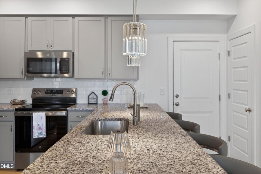 011-property-kitchen