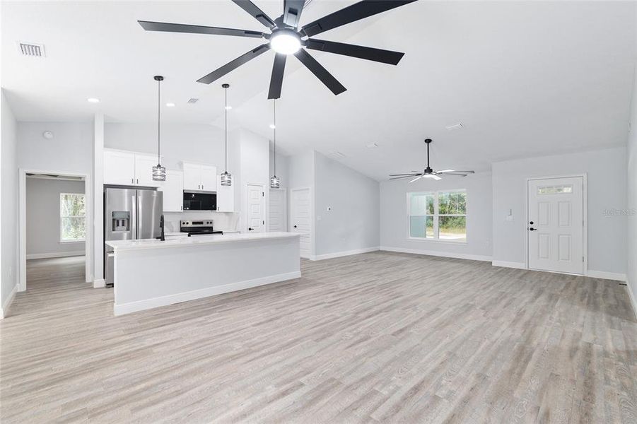 Image 43 of a home in .