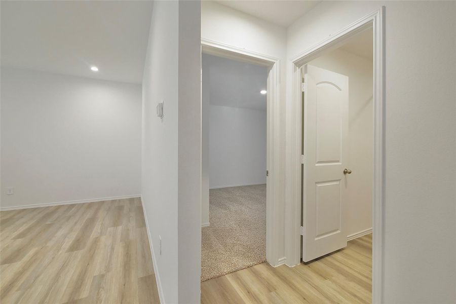 Spacious, unfurnished interior of a new home in Legacy Park, Houston (Image 21).