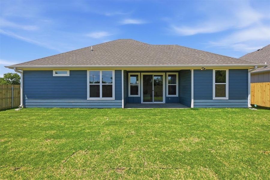 Exterior details and patio area of a home in , Tolar (Image 35).