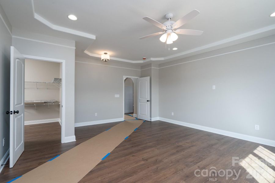 Spacious, unfurnished interior of a new home in , Salisbury (Image 30).