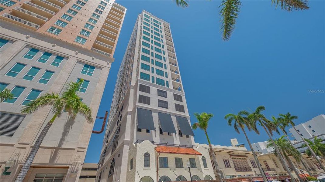 Image 82 of a home in .