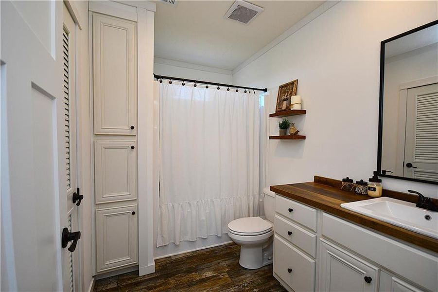 Furnished interior view inside a new home in , Buchanan (Image 32). Furnished interior view inside a new home in , Buchanan (Image 32).