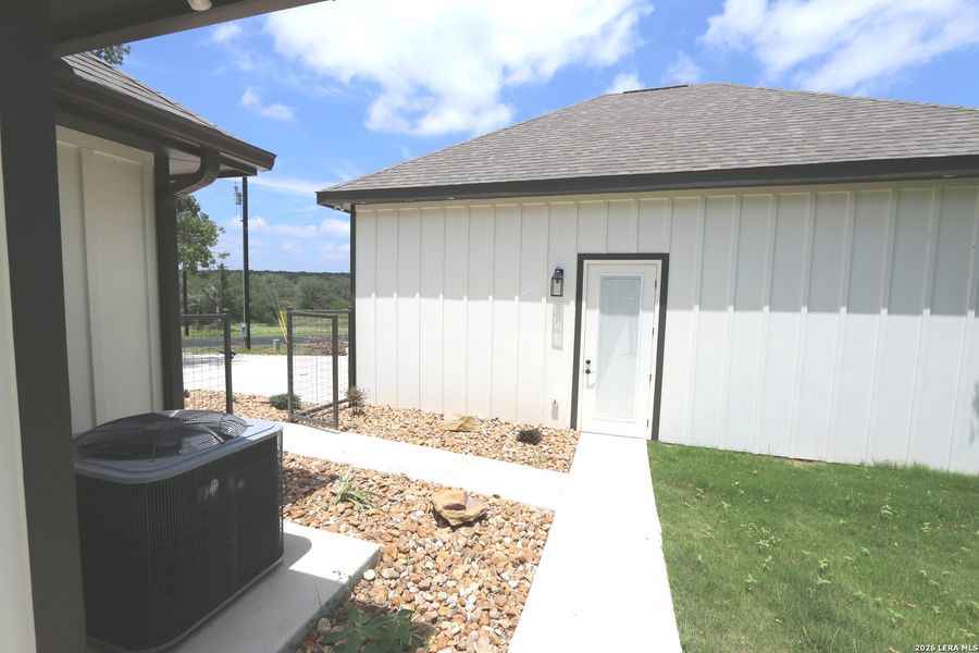 Exterior details and patio area of a home in , La Vernia (Image 44).