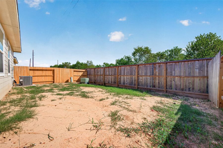 Exterior details and patio area of a home in La Segarra, Brookshire (Image 27).