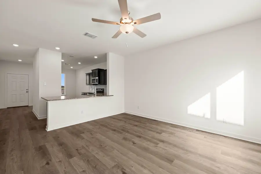 Spacious, unfurnished interior of a new home in Adaline Crossing, McGregor (Image 16).