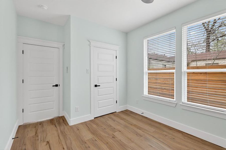 Spacious, unfurnished interior of a new home in , Haltom City (Image 34).