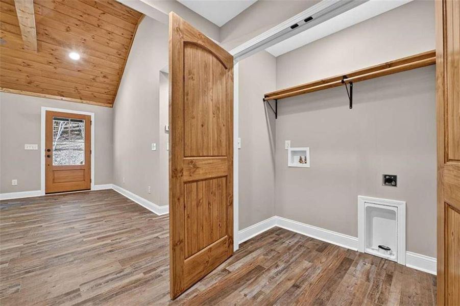 Spacious, unfurnished interior of a new home in , Ellijay (Image 14).