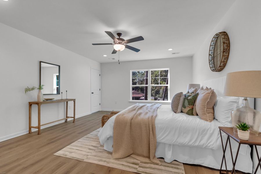Furnished interior view inside a new home in , Hanahan (Image 16). Furnished interior view inside a new home in , Hanahan (Image 16).
