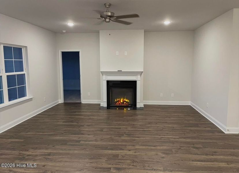 Spacious, unfurnished interior of a new home in Summer Place, Grimesland (Image 9). Spacious, unfurnished interior of a new home in Summer Place, Grimesland (Image 9).