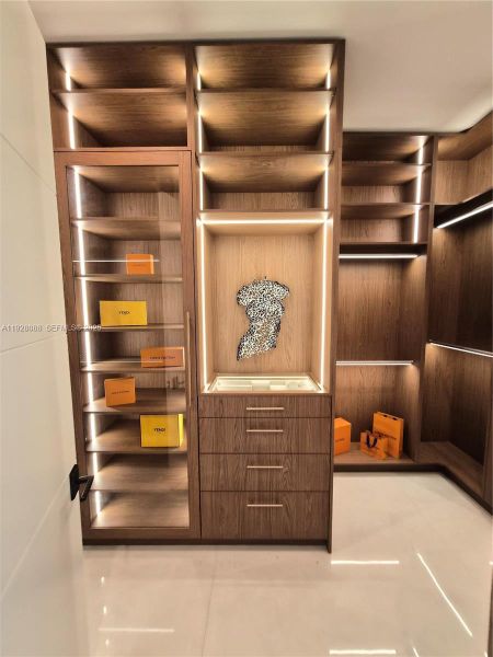 Furnished interior view inside a new home in , Lighthouse Point (Image 16).