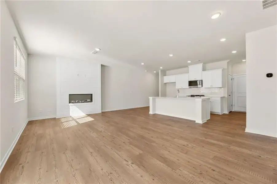 Spacious, unfurnished interior of a new home in Sherwood Square, Flowery Branch (Image 14). Spacious, unfurnished interior of a new home in Sherwood Square, Flowery Branch (Image 14).