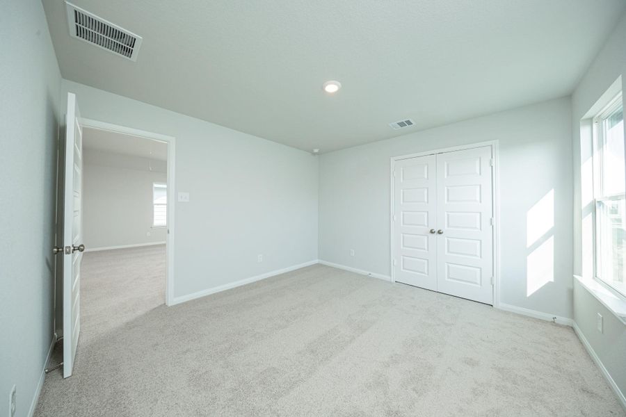 Spacious, unfurnished interior of a new home in Cliffstone Hills, Conroe (Image 42). Spacious, unfurnished interior of a new home in Cliffstone Hills, Conroe (Image 42).