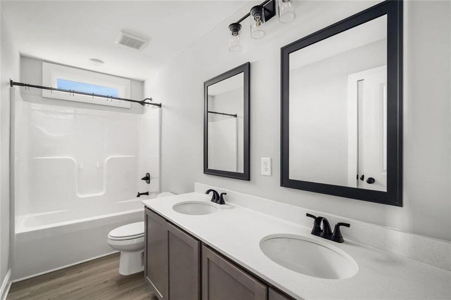 Furnished interior view inside a new home in , Dallas (Image 41).