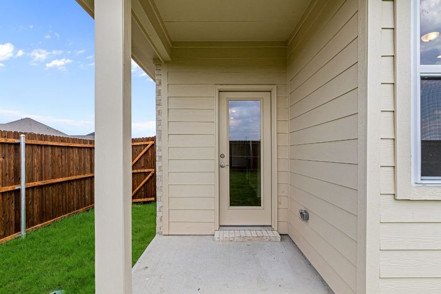 Representative exterior details of a home built from the Chisholm by UnionMain Homes in Elevon, Lavon (Image 2).