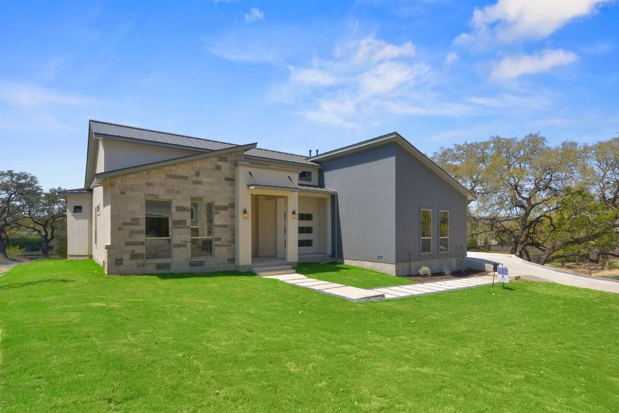Representative exterior details of a home built from the The Scottsdale 5500 by Whitestone Custom Homes in Johnson Ranch, Bulverde (Image 24). Representative exterior details of a home built from the The Scottsdale 5500 by Whitestone Custom Homes in Johnson Ranch, Bulverde (Image 24).