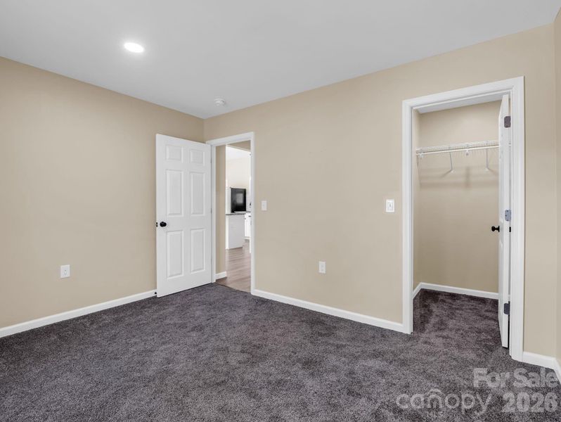 Spacious, unfurnished interior of a new home in , Bostic (Image 29).