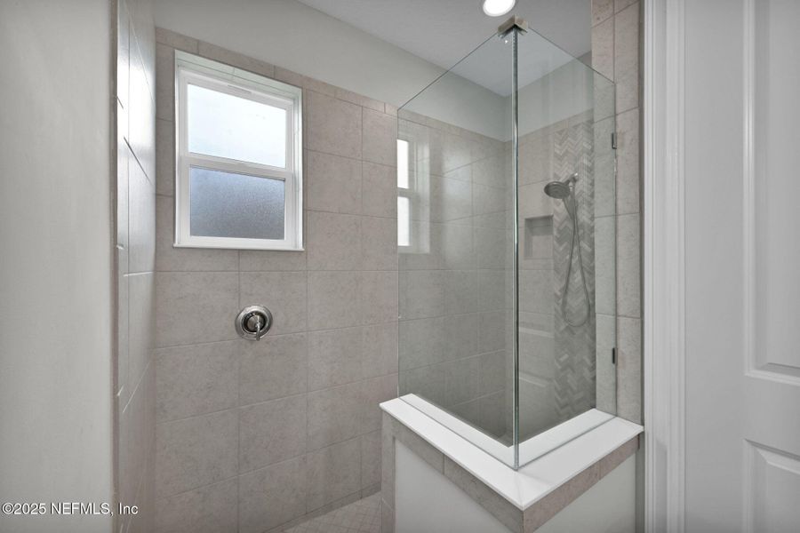 Close-up of interior finishes inside a home in , Middleburg (Image 21). Close-up of interior finishes inside a home in , Middleburg (Image 21).